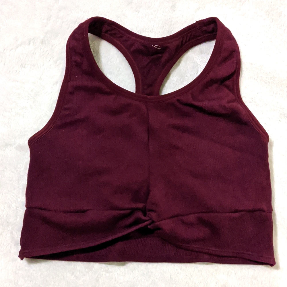 Seamless sports bra